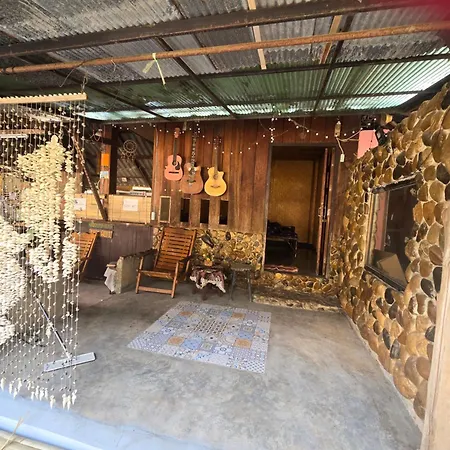 Sunny Tayai Hostel Pai-2
